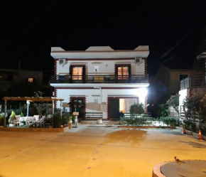 Chris Apartments No2